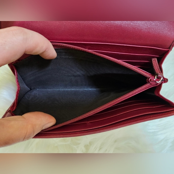 💜🎉HOST PICK🎉💜Authentic Gucci Long Wallet - Picture 15 of 17